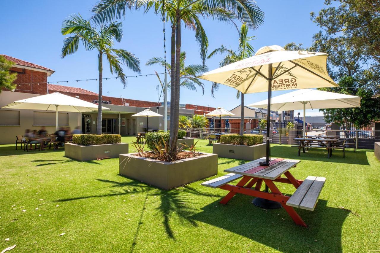 Nightcap At The Charles Hotel Wollongong Exterior foto